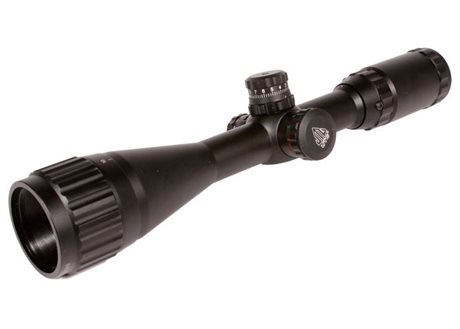 Kikarsikte Leapers med Zoom 3 - 9 x 40mm och belysning.